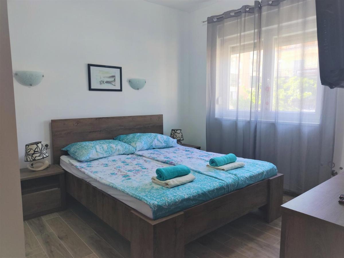 Sunny Attic Apartment With Balcony & Modern City Apartment With Outdoor Area, No Balcony Trogir Zewnętrze zdjęcie