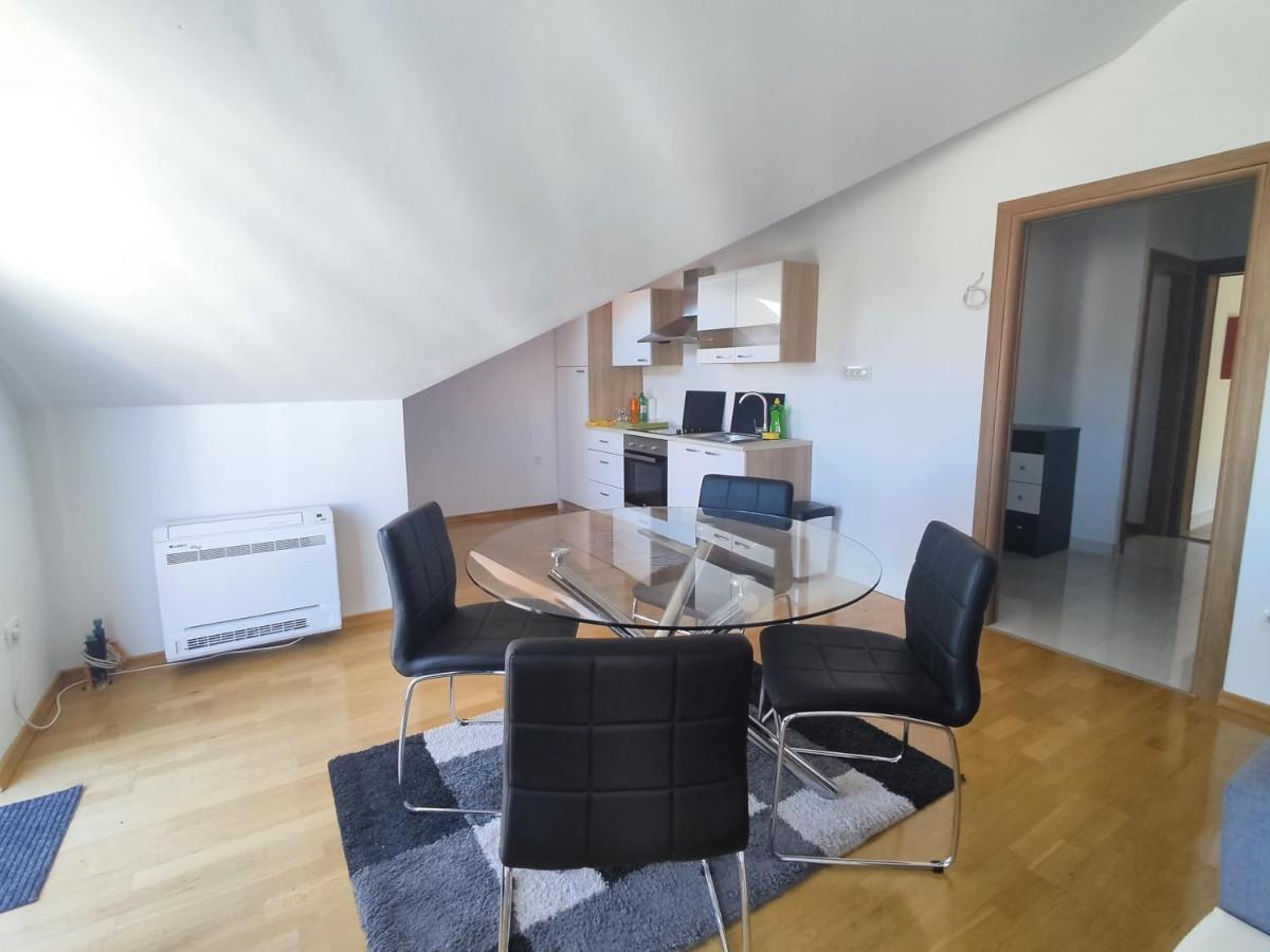 Sunny Attic Apartment With Balcony & Modern City Apartment With Outdoor Area, No Balcony Trogir Zewnętrze zdjęcie