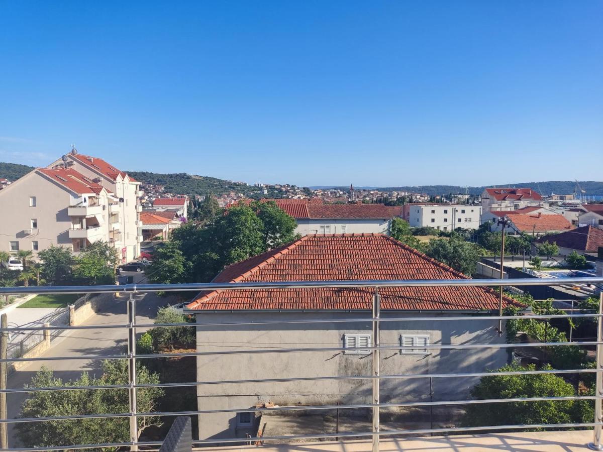 Sunny Attic Apartment With Balcony & Modern City Apartment With Outdoor Area, No Balcony Trogir Zewnętrze zdjęcie