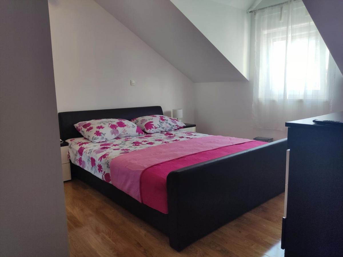 Sunny Attic Apartment With Balcony & Modern City Apartment With Outdoor Area, No Balcony Trogir Zewnętrze zdjęcie