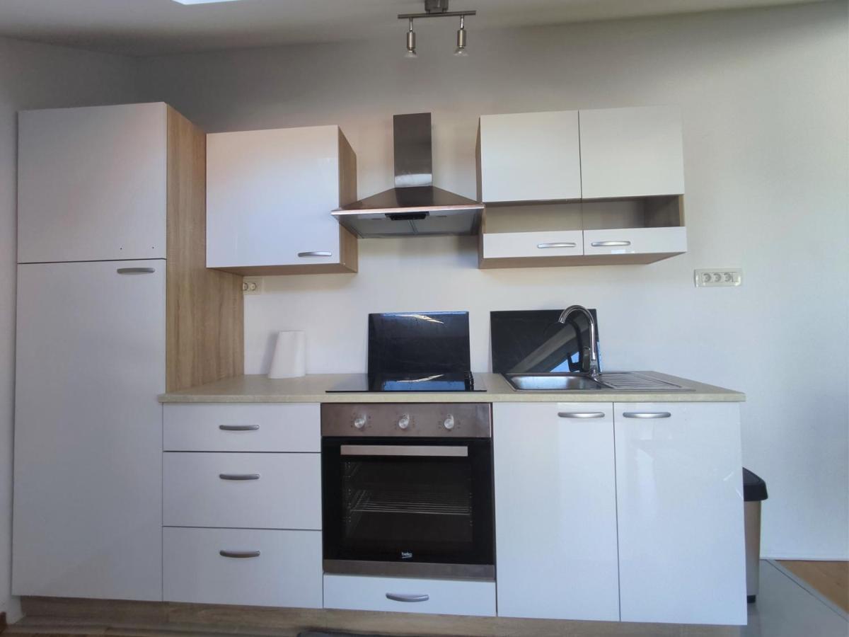 Sunny Attic Apartment With Balcony & Modern City Apartment With Outdoor Area, No Balcony Trogir Zewnętrze zdjęcie