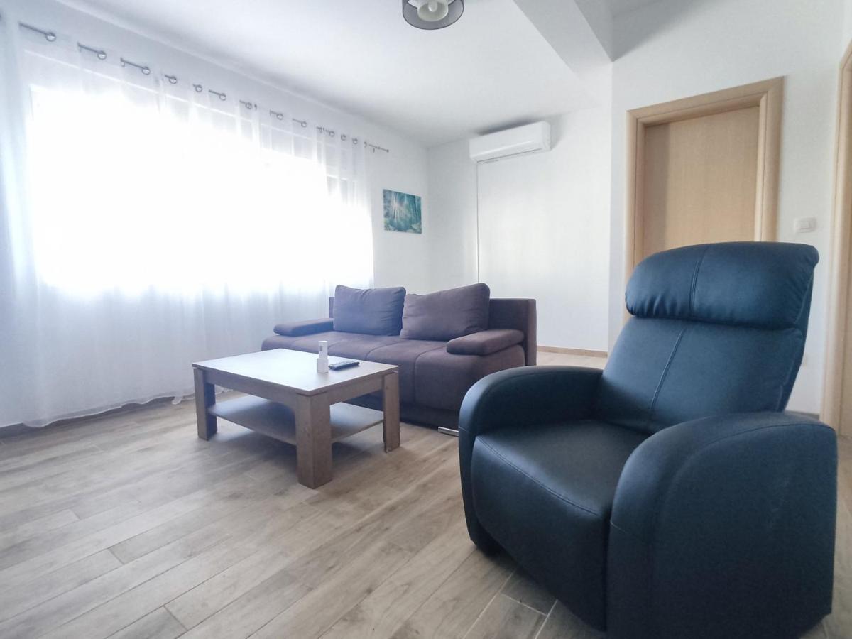 Sunny Attic Apartment With Balcony & Modern City Apartment With Outdoor Area, No Balcony Trogir Zewnętrze zdjęcie