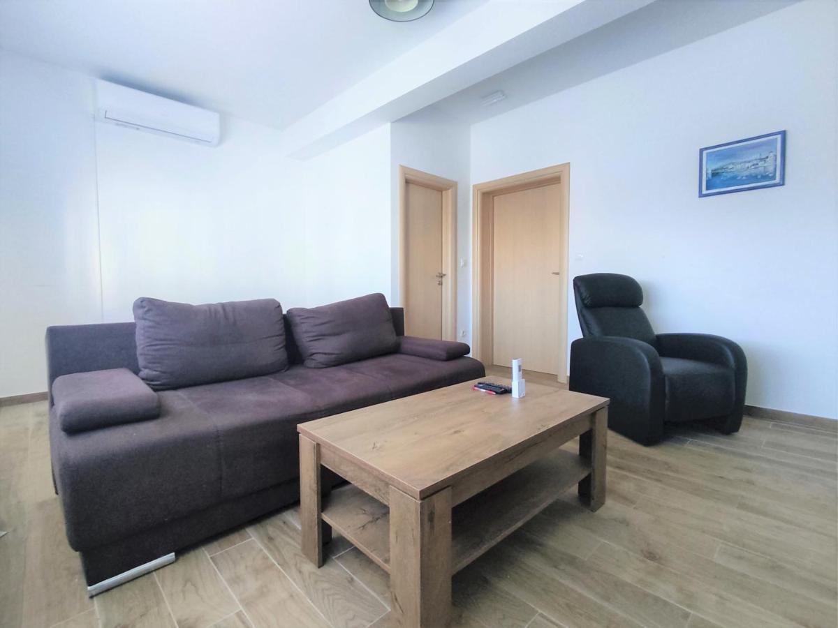 Sunny Attic Apartment With Balcony & Modern City Apartment With Outdoor Area, No Balcony Trogir Zewnętrze zdjęcie