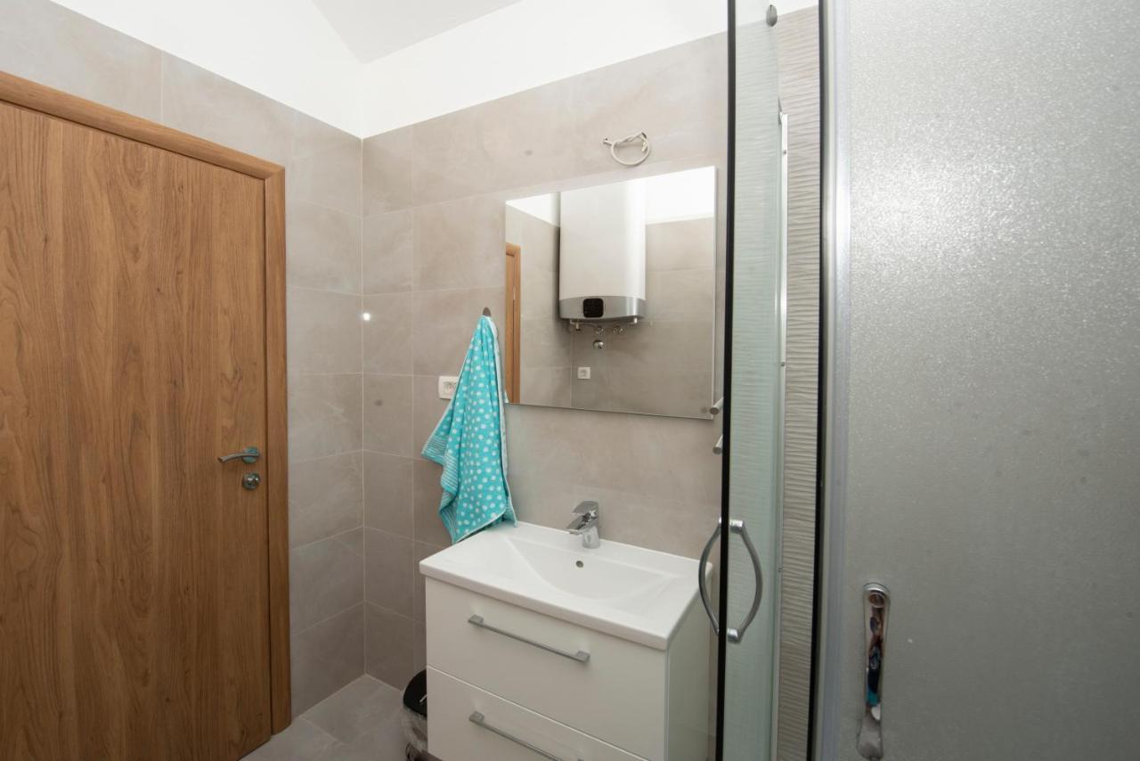 Sunny Attic Apartment With Balcony & Modern City Apartment With Outdoor Area, No Balcony Trogir Zewnętrze zdjęcie
