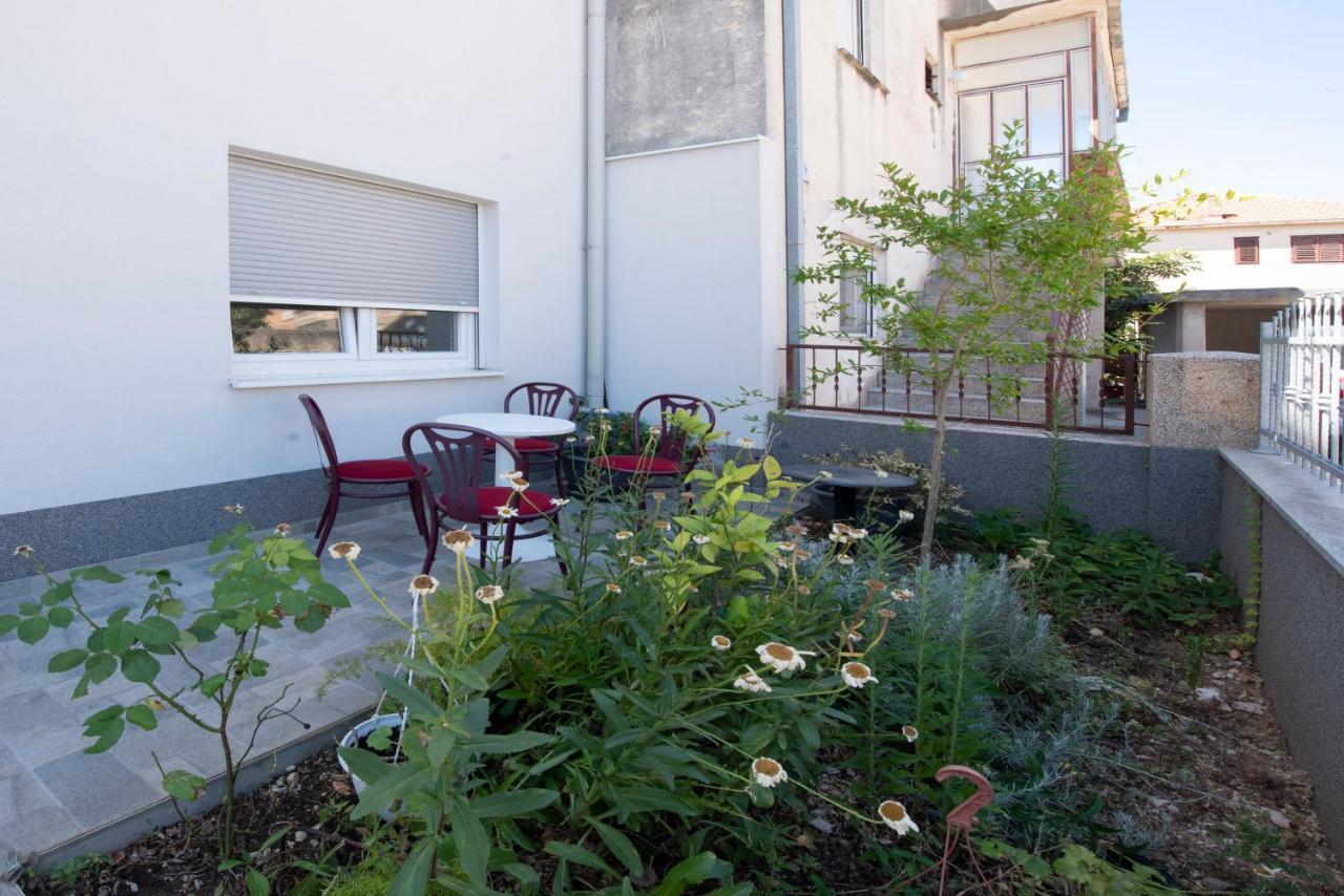 Sunny Attic Apartment With Balcony & Modern City Apartment With Outdoor Area, No Balcony Trogir Zewnętrze zdjęcie