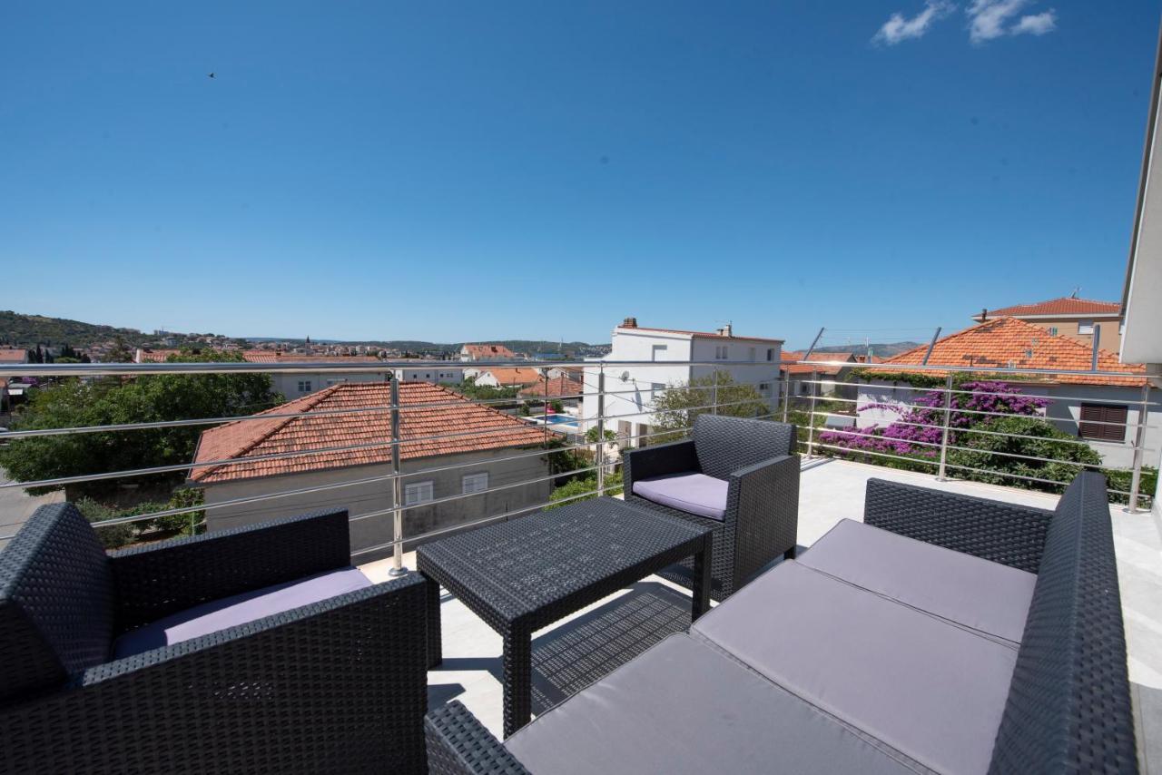 Sunny Attic Apartment With Balcony & Modern City Apartment With Outdoor Area, No Balcony Trogir Zewnętrze zdjęcie
