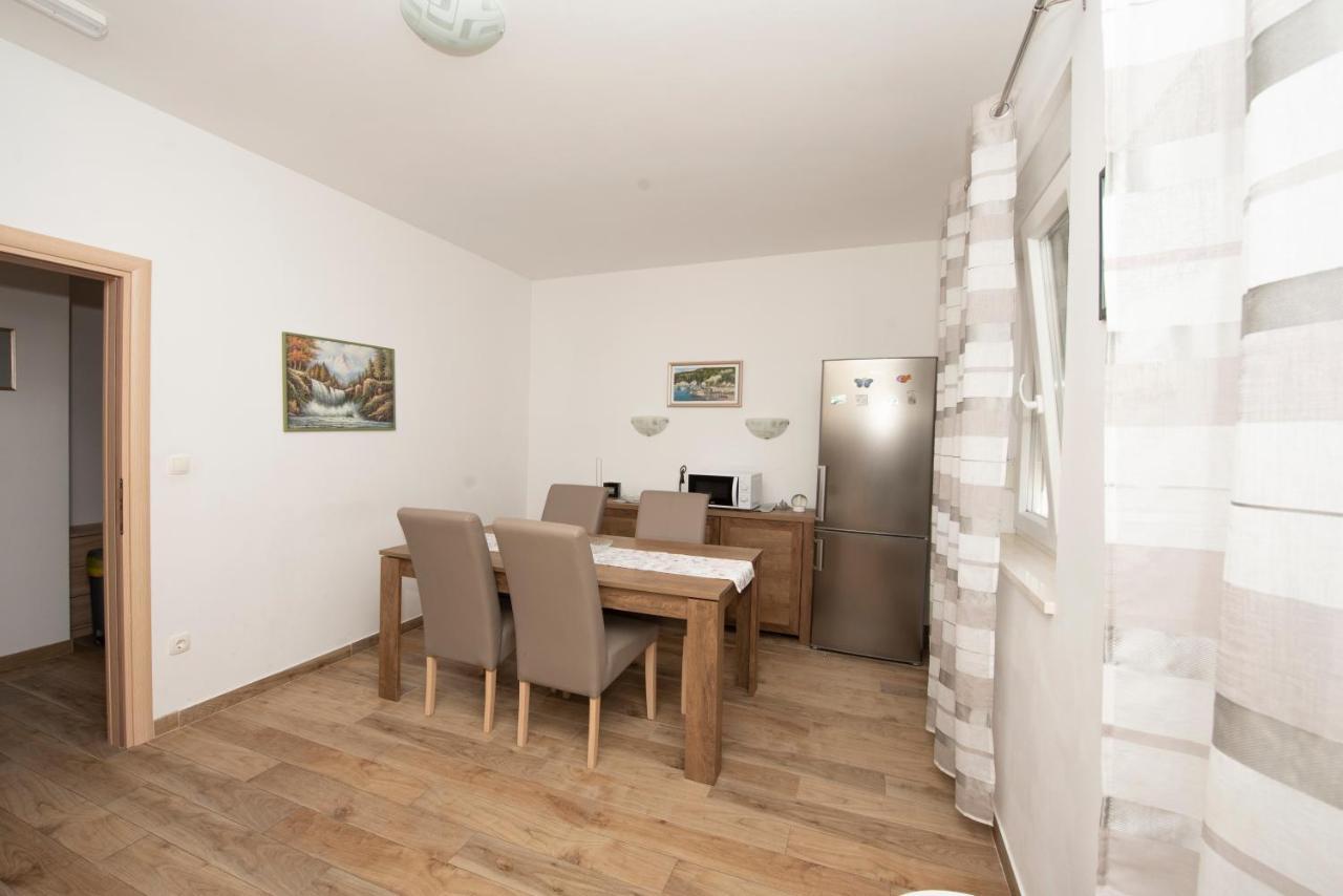 Sunny Attic Apartment With Balcony & Modern City Apartment With Outdoor Area, No Balcony Trogir Zewnętrze zdjęcie